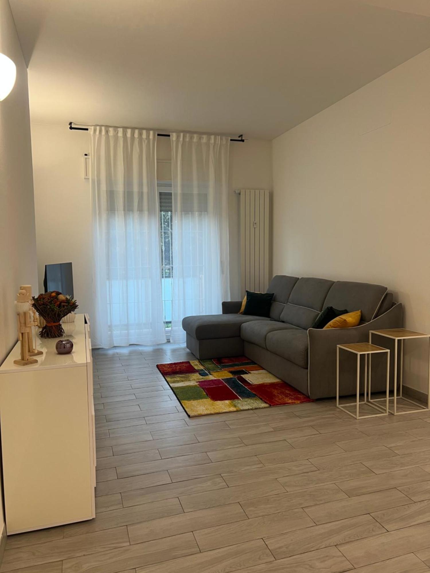 Apartament Perla Милано Екстериор снимка