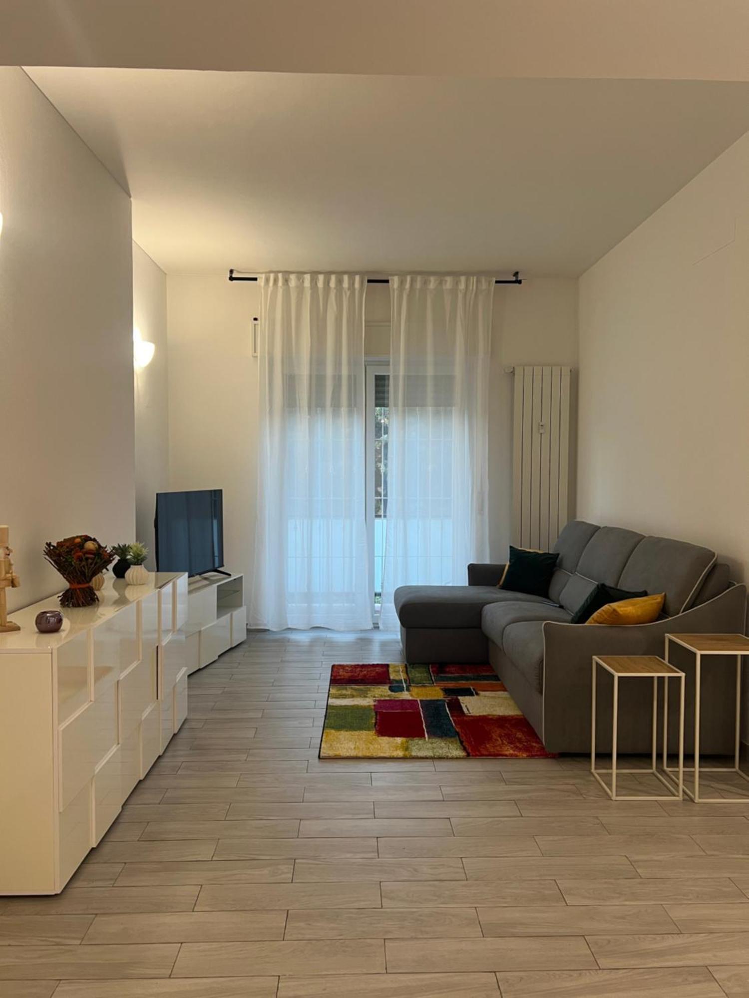 Apartament Perla Милано Екстериор снимка
